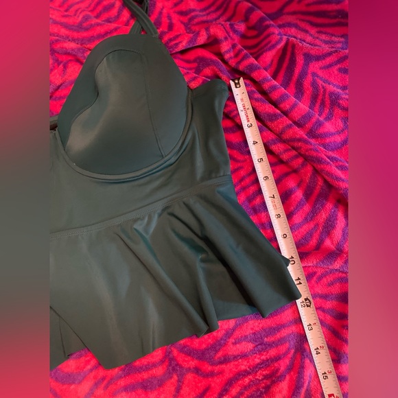 Dark green torrid swimsuit top - Picture 9 of 9